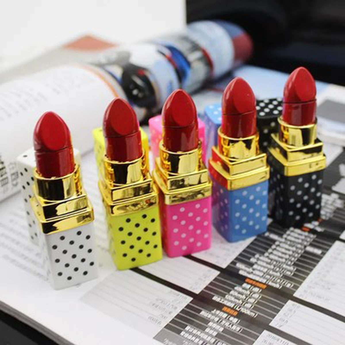LIPPENSTIFT (DESIGN 1) – GAS FEUERZEUG LIPPENSTIFT (DESIGN 1) – GAS FEUERZEUG